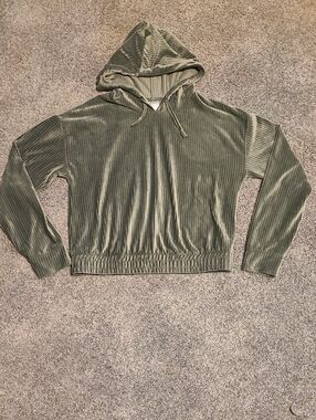 No Boundaries Olive Green Ribbed Velvet Hooded Pullover
